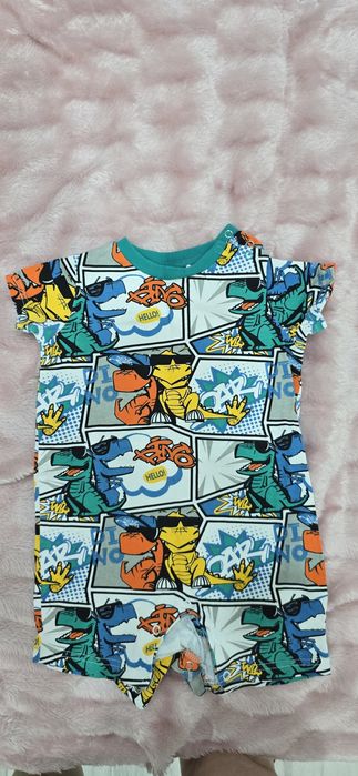 Продам детские вещи