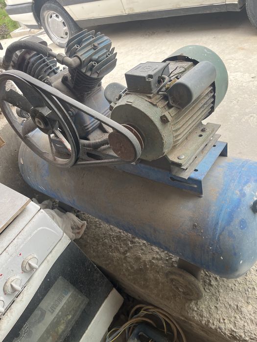 Компрессор 100л