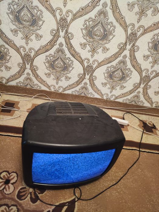 Продам телевизор lg