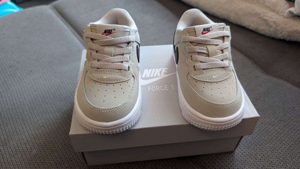 Детски маратонки Nike Air Force 1, 23.5 размер