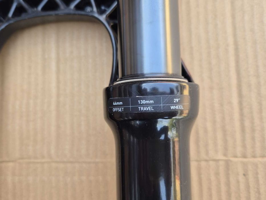 Furca Rockshox 35 Silver Coil (FS-35S-TK-A1), 29inch, 130mm in conditie noua
