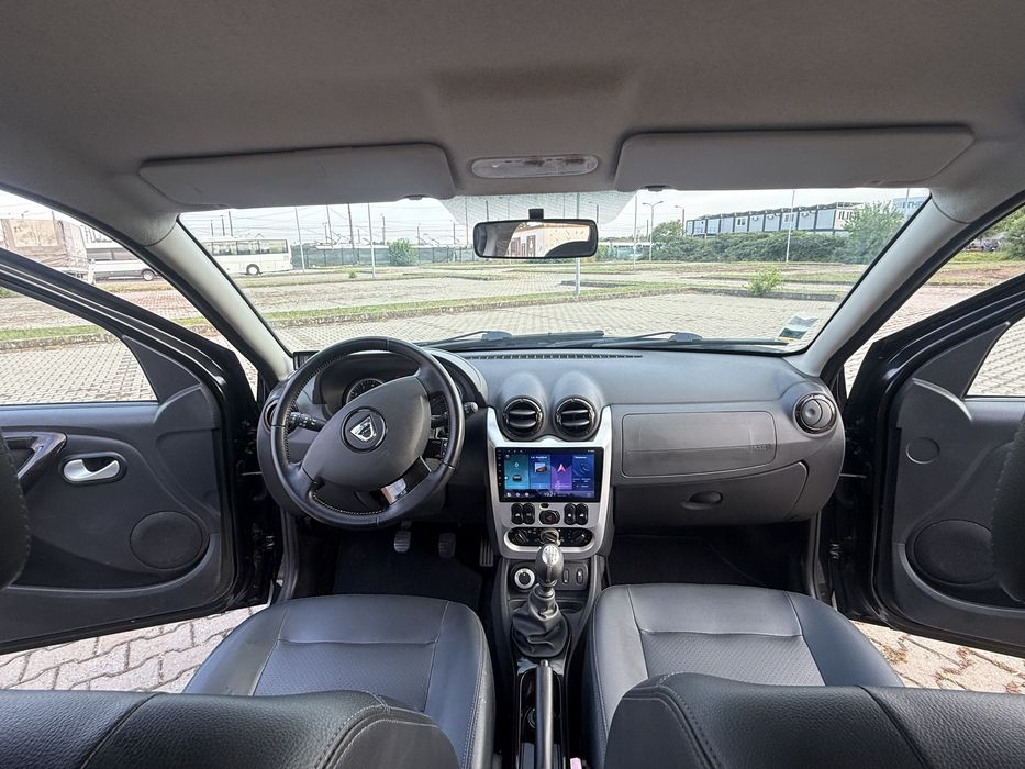 Dacia •duster •preatige •4x4 •navi/gps• clima• piele •2011 euro 5• 1.5dci