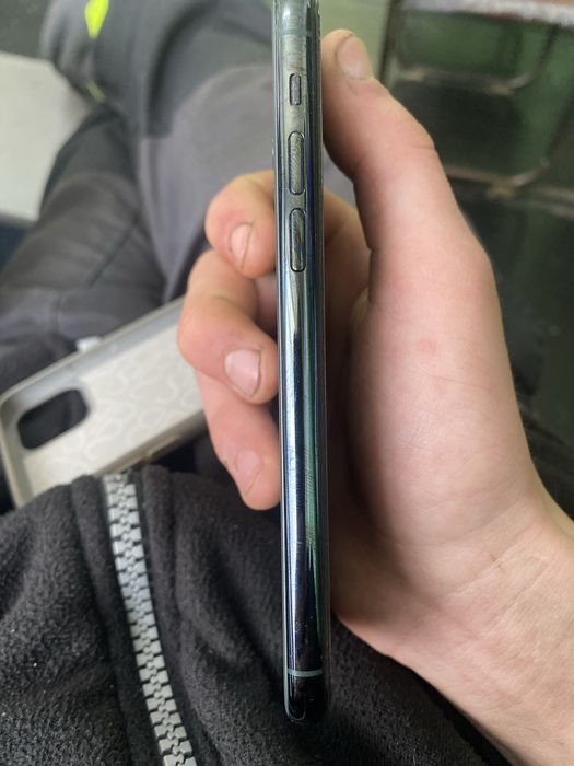 Айфон 11 pro 64 пямчть