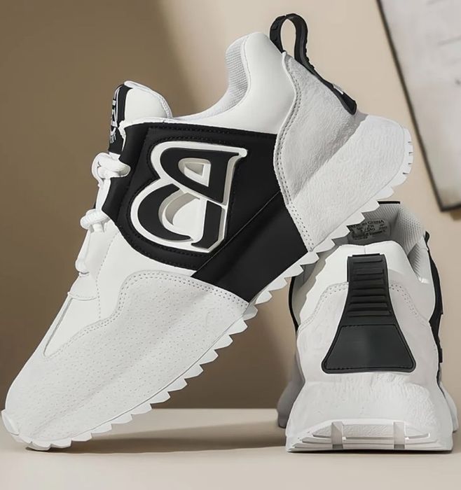 Продам новые Кроссовки