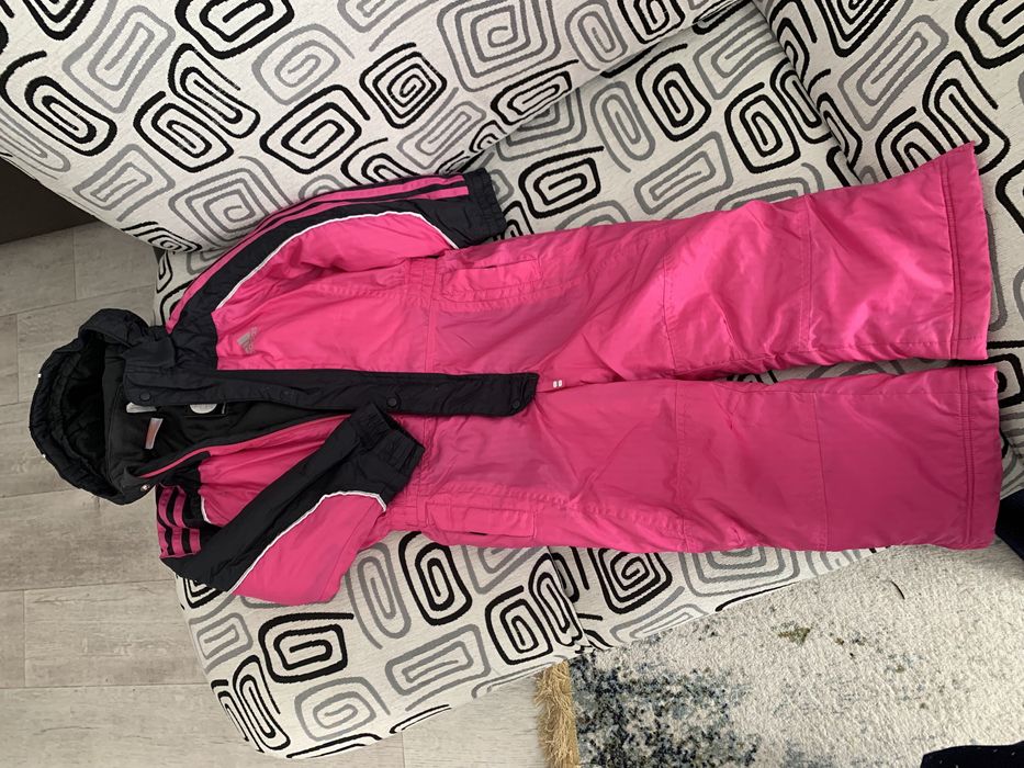 Продам оригинальный комбинезон adidas