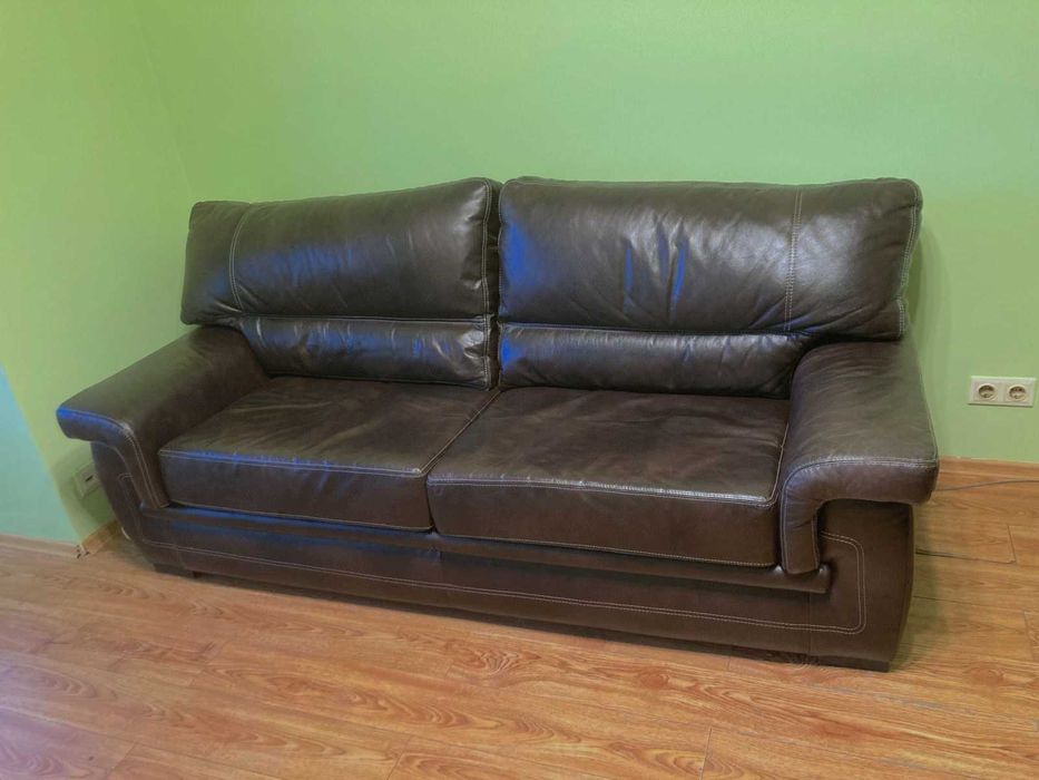 Set canapea si 2 fotolii din piele maro Relaxa