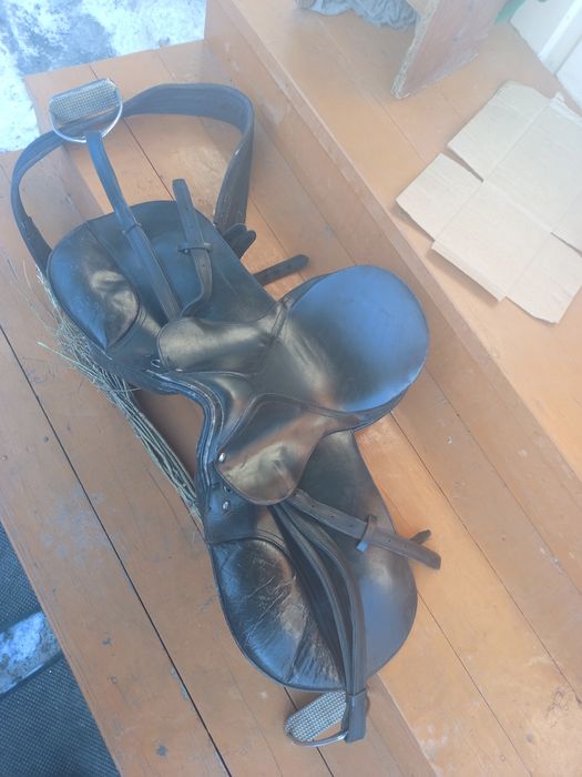 Седло спортивное