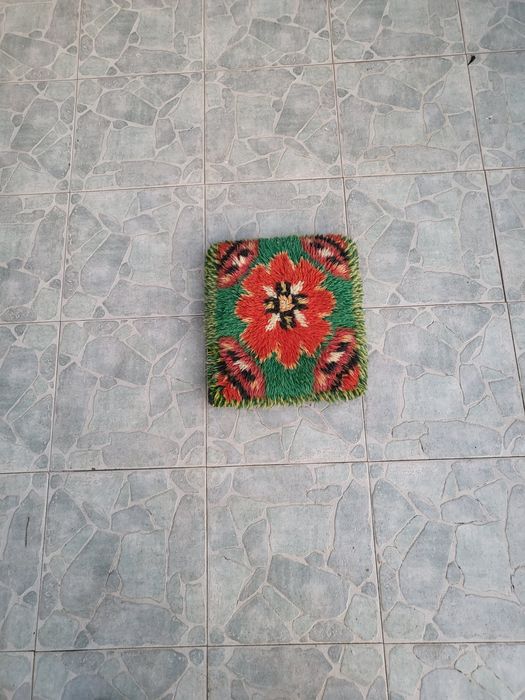 Китеник много запазен, почти не е ползван.