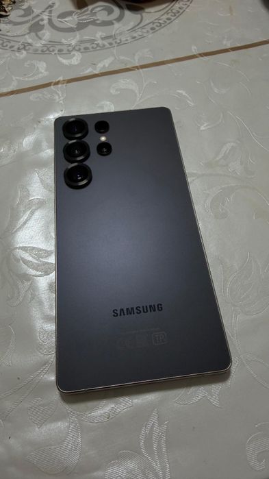 S25 Ultra в идеальном состоянии