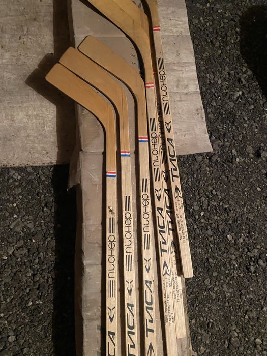 Продам клюшки ссср Тисса .детские!