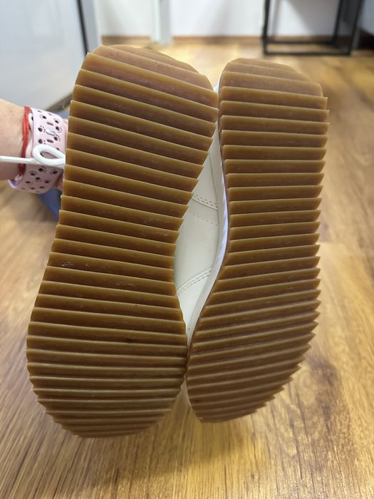 Дамски маратонки