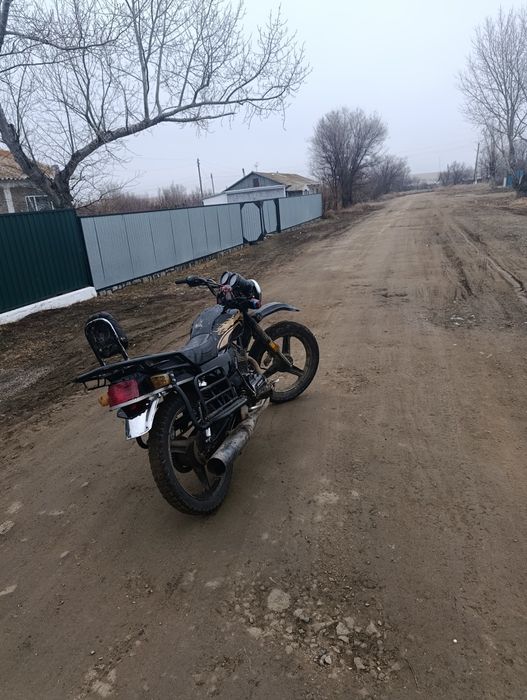 Мотоцикл GSX 200