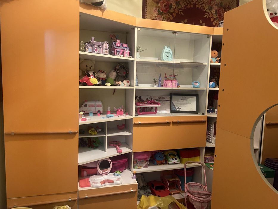 Tezda sotiladi.Kelishilgan narxda.Rossiyskie,fabrichnie.