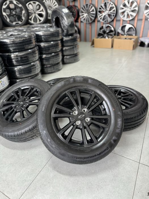 Диски с шинами на Кобольт Черные 2025