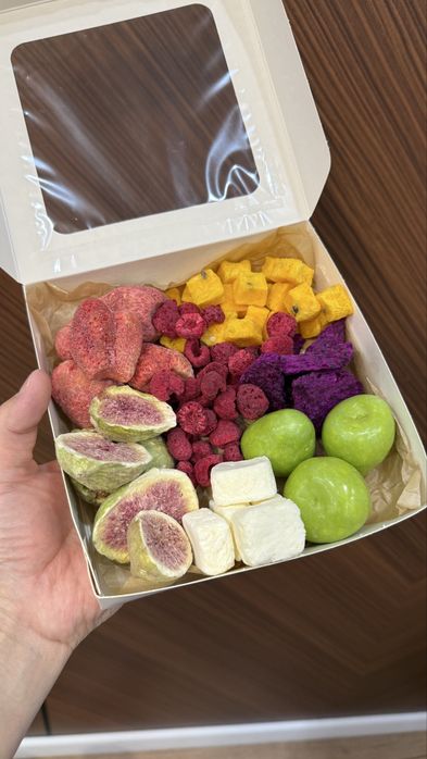 Сублимированные фрукты и мороженое