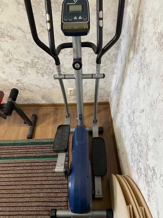 продам эллиптический тренажёр