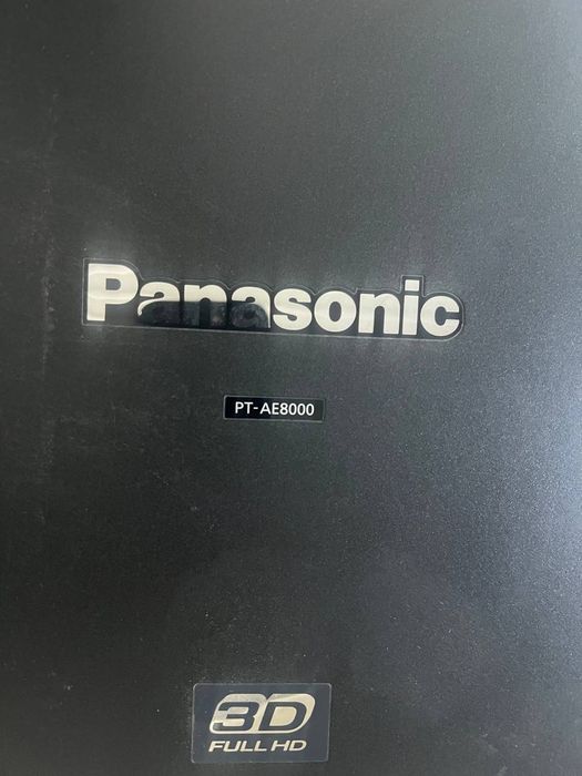 Proektr Panasonic 3D Full HD pt-ae8000