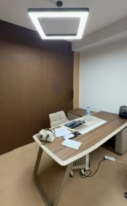 Комфортный  офис в бизнес центре в самом центре города!