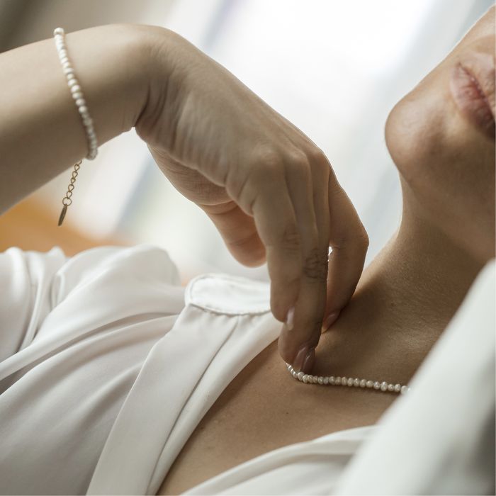 Колие и гривна от естествени перли