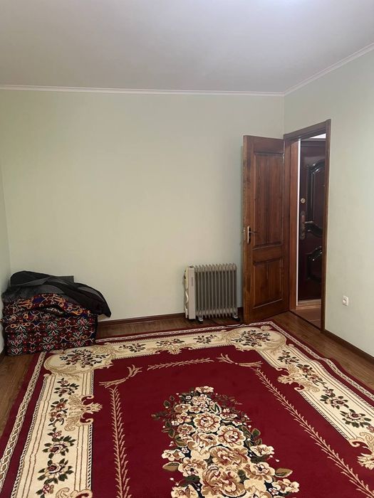 Срочно сдаётся в аренду 1комнатная квартира на 1этаже адрес микрорайон