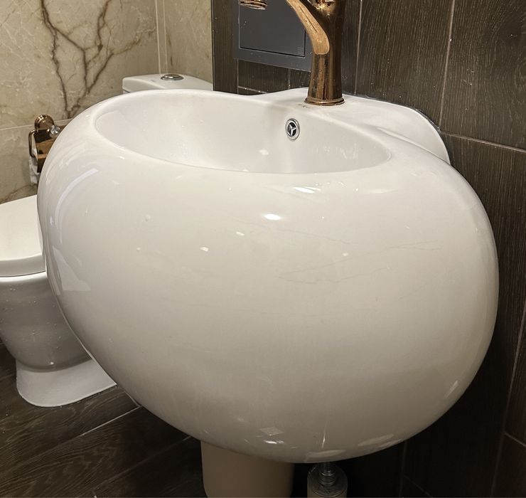 Мивка за баня за стена