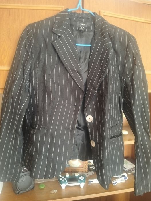 Sacou negru în dungi fine (pinstripe) H&M – Stil Office / Elegant