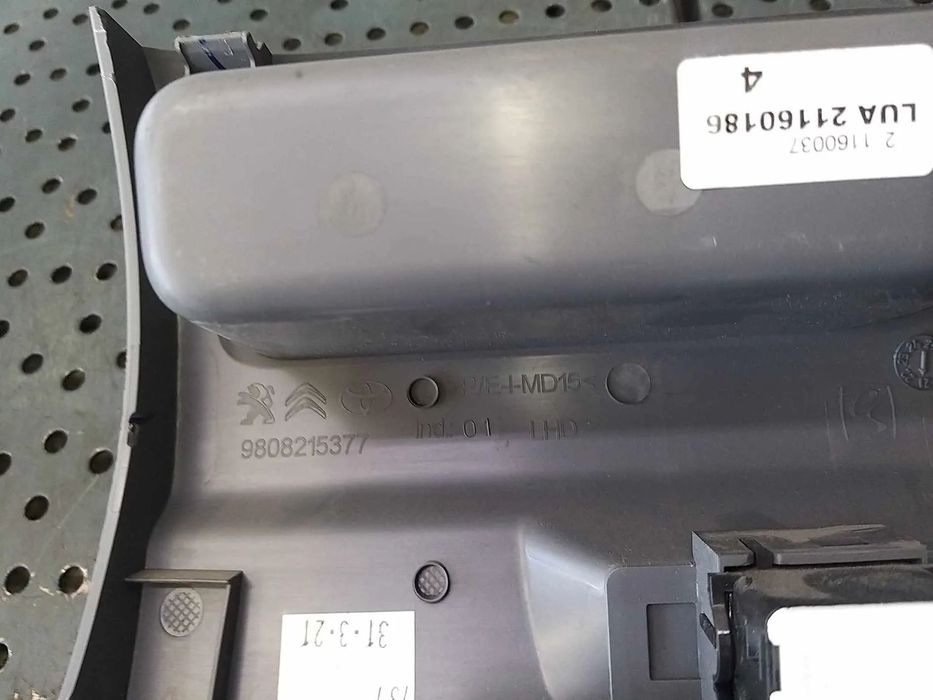 Ornament bloc butoane reglaj faruri parcare opel vivaro c 9808215377 98125550zd1 9808215377