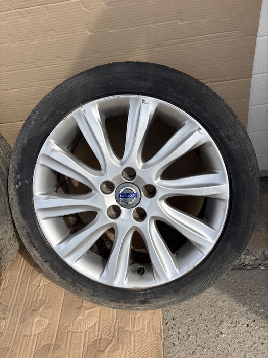Jante aliaj Volvo V40 R17 Borbet