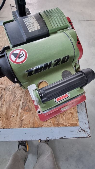 Rindea electrica profesionala