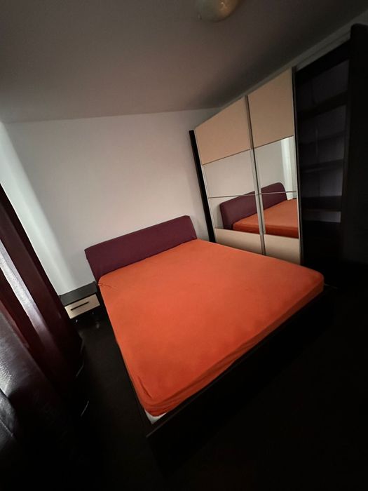 Inchiriez apartament