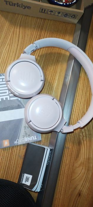 Наушники продам  срочно