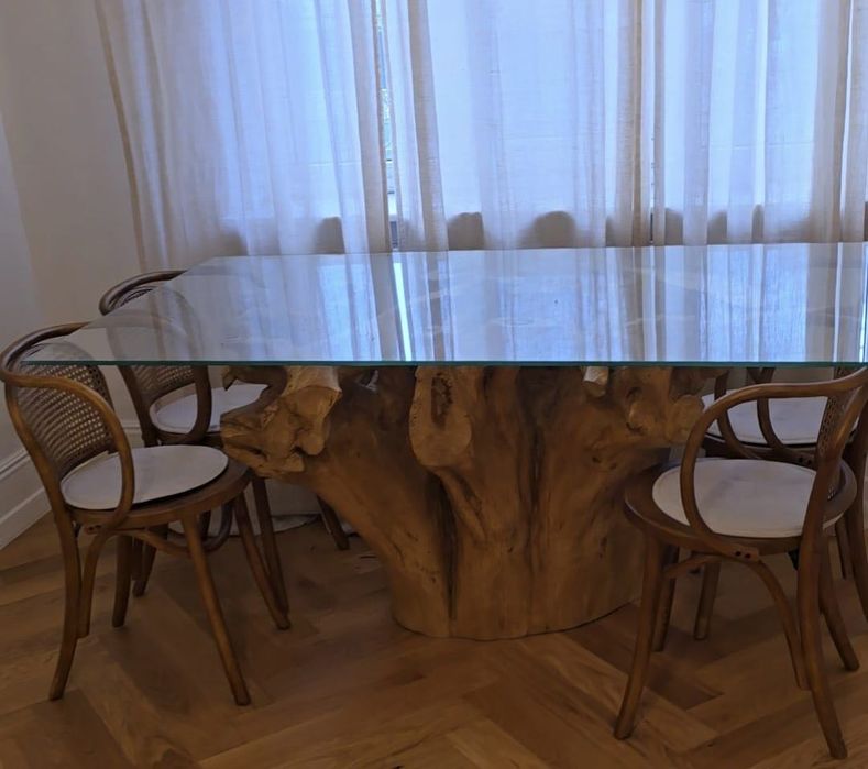 Masă dining unicat din rădăcină lemn masiv + blat sticlă securizată
