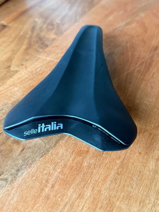 Нова карбонова седалка за велосипед Selle Italia SLR Carbon