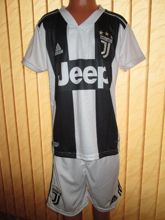 РЕТРО екипи Бор.Д. Ройс 116 размер и Юве Дибала 104 размер Сезон 2019