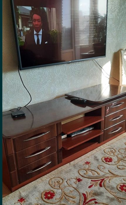 Тумба под ТВ бесплатно