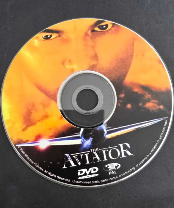 3 DVD-uri cu filme de colectie