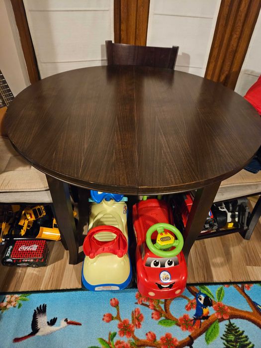 Дървена разгъваема трапезна маса