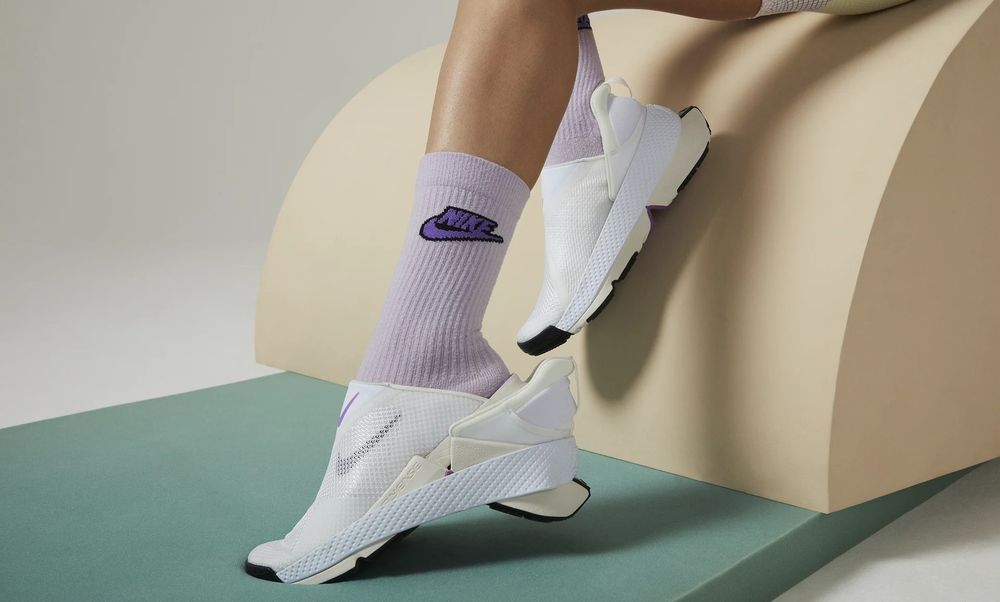 Дамски обувки Nike - Go FlyEase. черни/бели