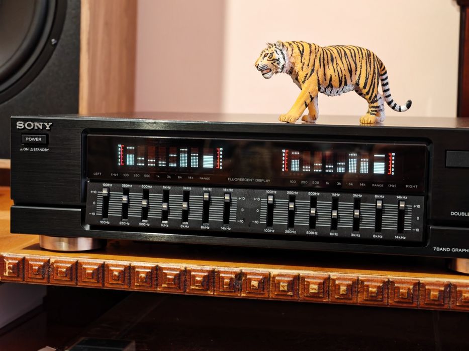Sony SEQ-V901. Egalizator bijuterie. Model rar. Impecabil. Preț fix !