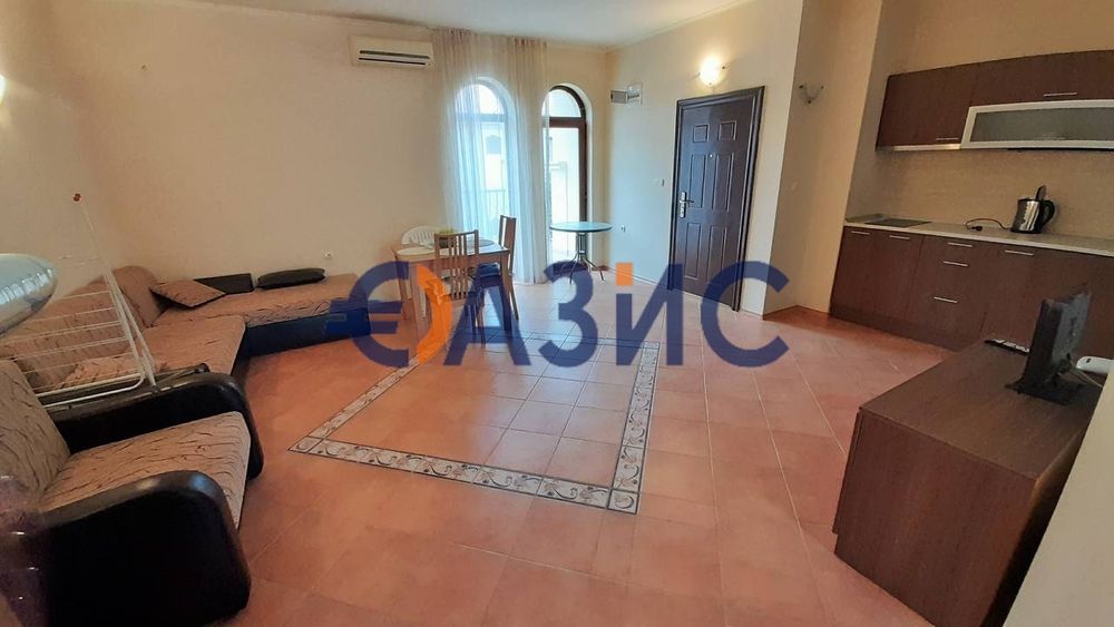 Продава се Двустаен апартамент в к.к. Елените - 72 кв.м за 882 €/кв.м - Снимка #5