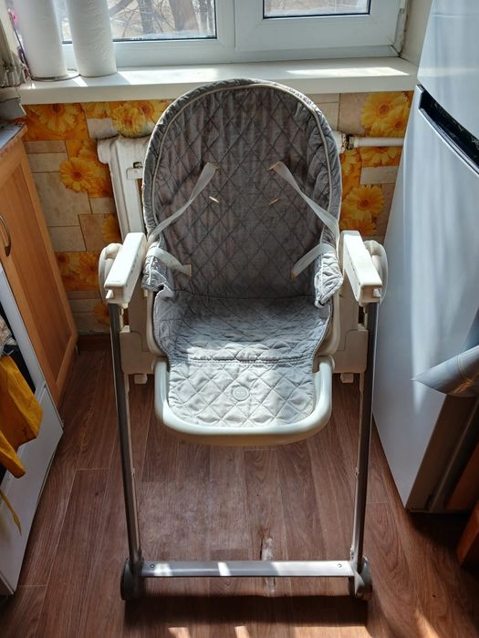 Детское кресло для кормления
