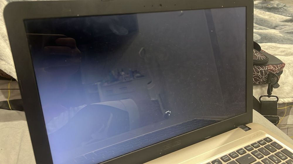 Продаю ноутбук Asus