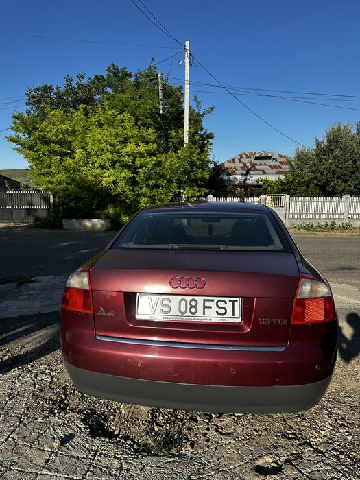 Audi A4 B6 sedan