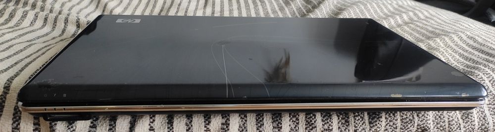 Лаптоп HP 17" с LED екран за части 17"