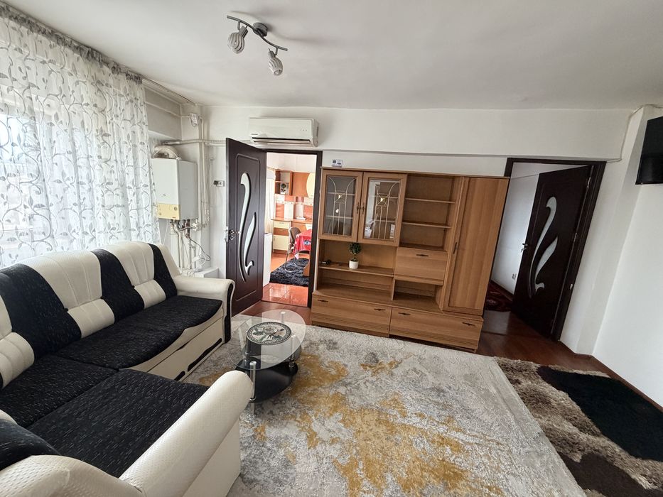 Apartament zona pietii et1