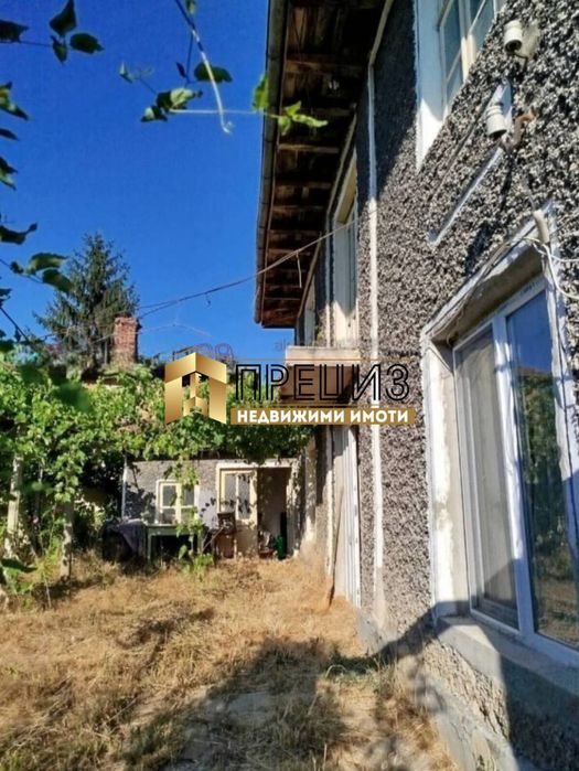 Продажба на къща в с. Веселиново, община Смядово