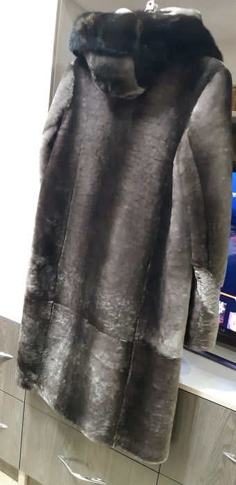 Продается мутоновая шуба