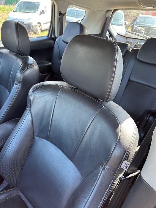 Mitsubishi outlander на части 2.0d 140кс