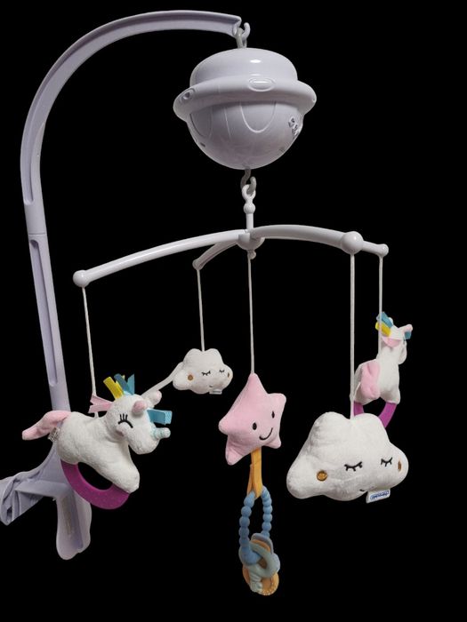 CHIPOLINO Музикална въртележка за легло и кошара с проектор ЕДНОРОГ