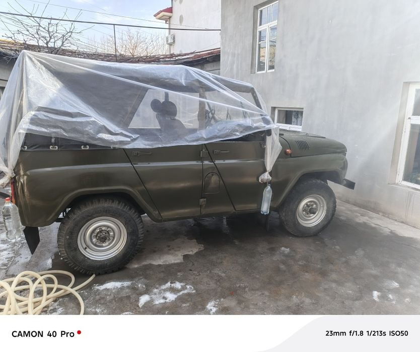 Uaz sotiladi surochniga
